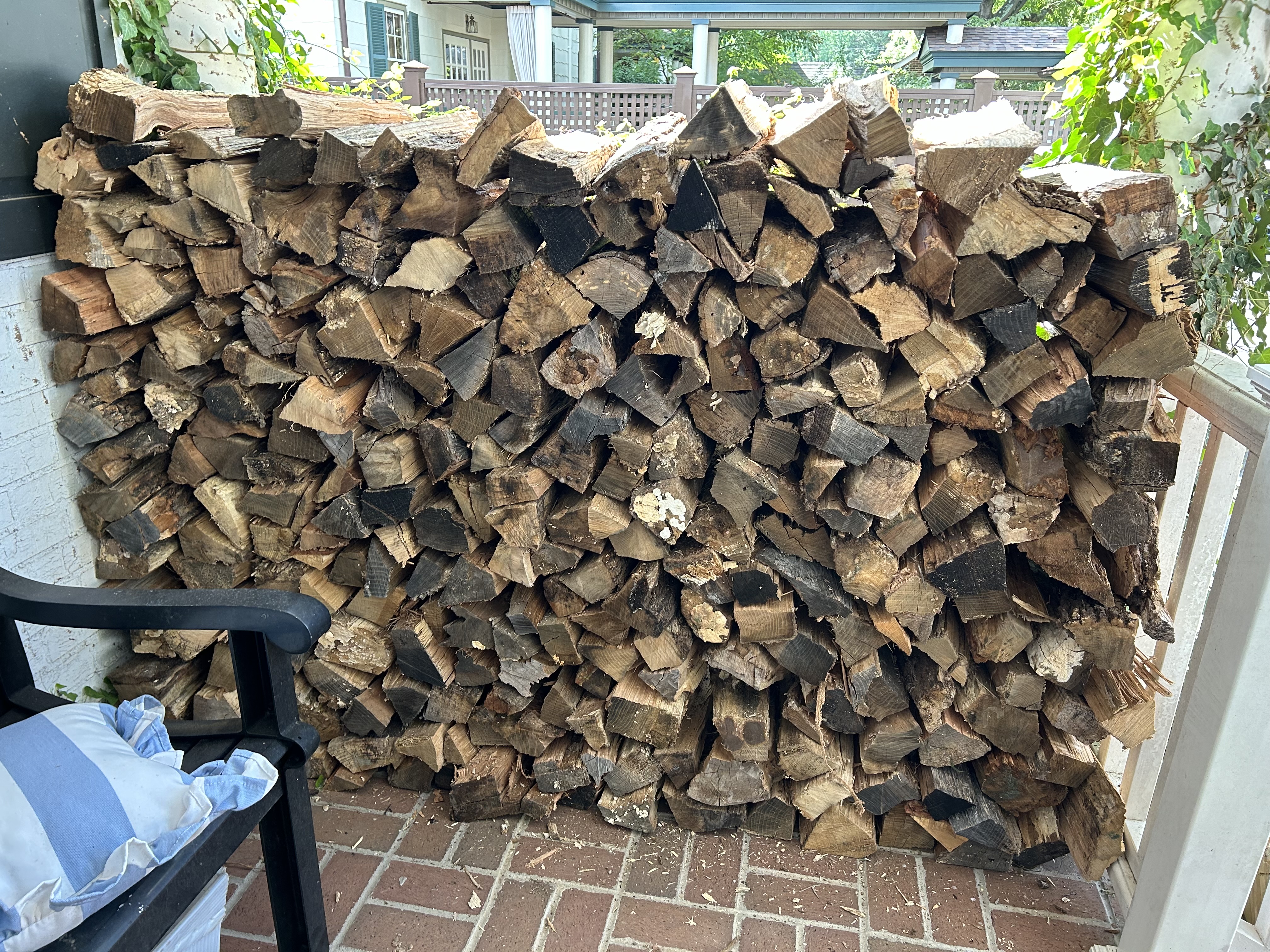 Customer purchased seasoned firewood plus opted for our delivery and stacking service. Another satisfied customer.